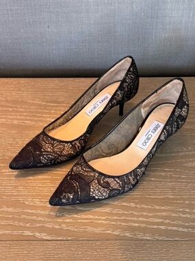 JIMMY CHOO Black Lace Nude Pointed Toe Patent Leather kitten Heel Pumps 40.5 9.5